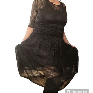 Vintage Plus Size Scoop Neck Whimsey Goth Black Lace Dress 20